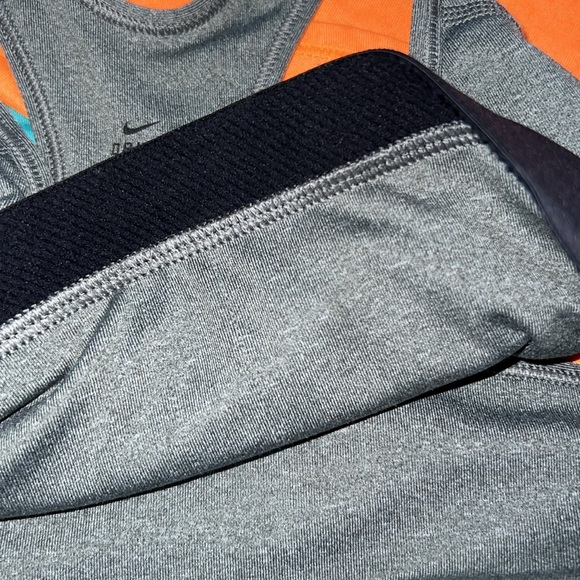 Nike bundle. 2 size M tanks and 1 size S sports bra. New condition. - Picture 5 of 5
